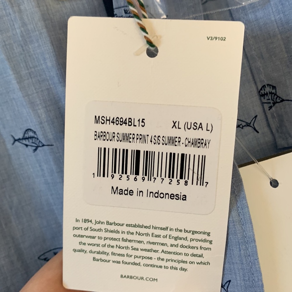 Barbour Blue Summer Chambray Fish & Shark button up NWT - Picture 7 of 10